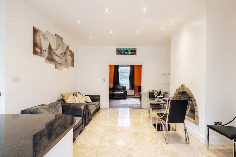 Luxury Town House