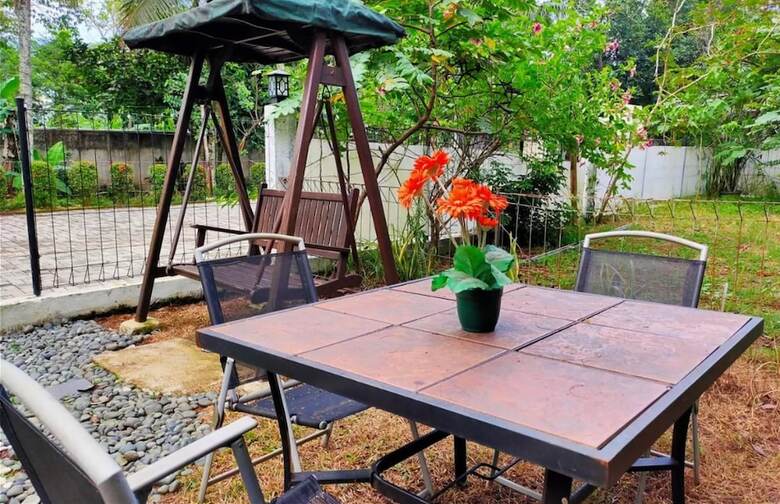 Charming Deluxe Room With AC And Wifi