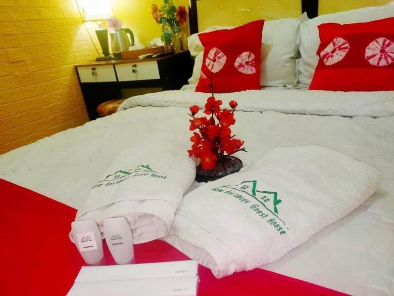 Charming Deluxe Room With AC And Wifi