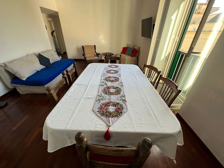 Carafa's Central Apartments