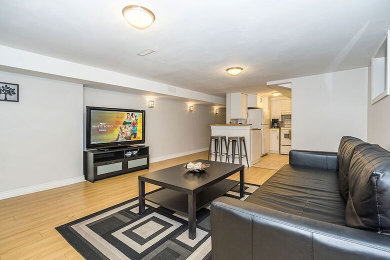 Aparthotel St Annes Suites