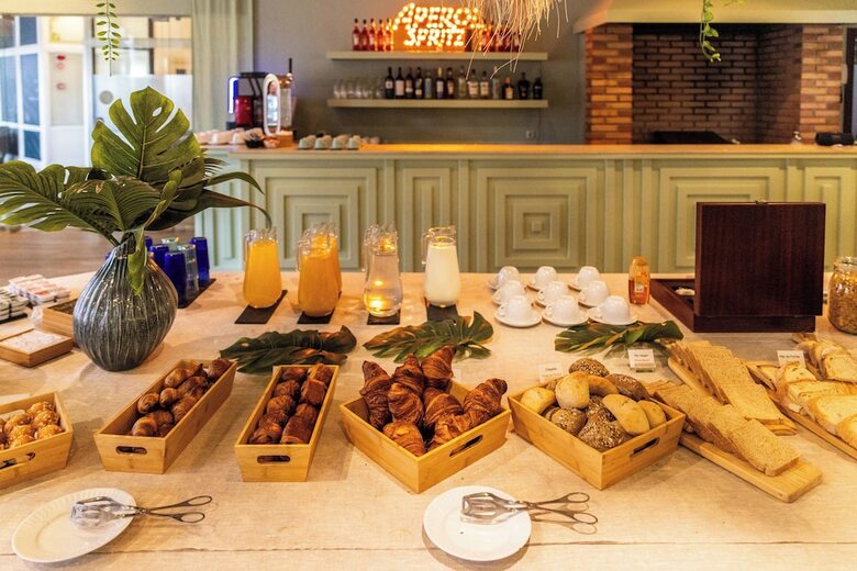 Aparthotel Clube Do Lago Hotel