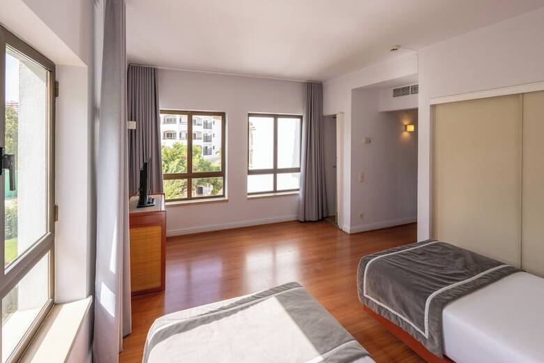 Aparthotel Clube Do Lago Hotel