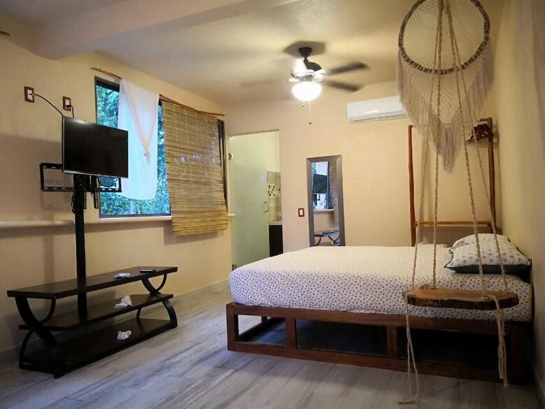 Hotel Iguana Rana Cabins Bacalar