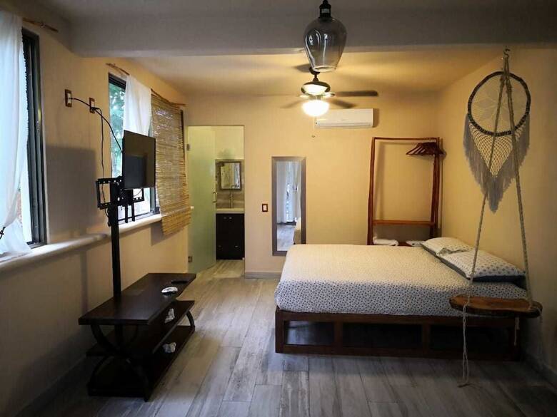 Hotel Iguana Rana Cabins Bacalar