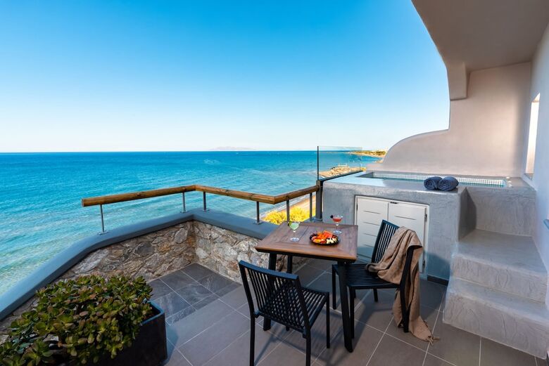 Neoma Luxury Suites
