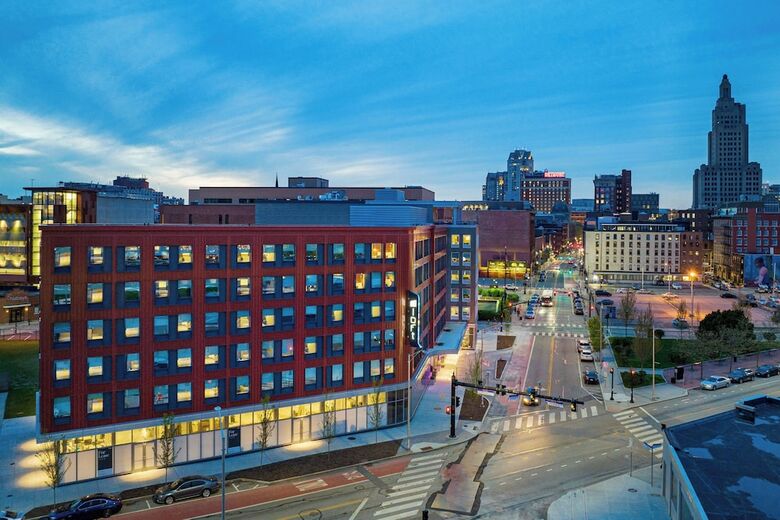 Hotel Aloft Providence Downtown