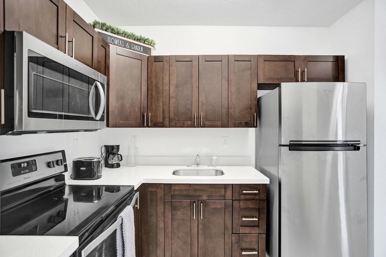 Renzzi Wynwood Apartments