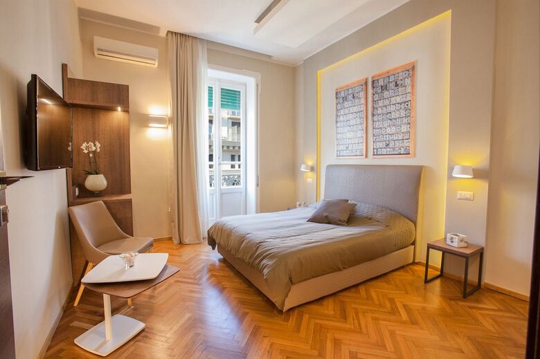 Bed & Breakfast Deluxe Room Naples City Center
