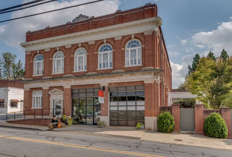 Bed & Breakfast The Firehouse Inn