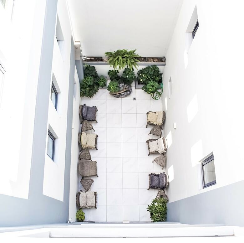 Iasonos Suites