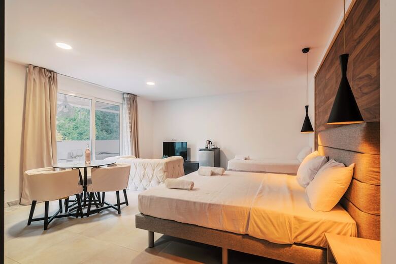 Hotel Bamboo Suites Adults Only