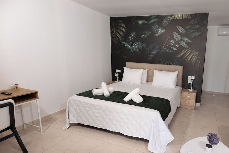 Hotel Bamboo Suites Adults Only