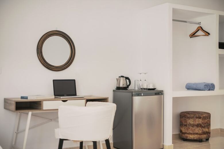 Hotel Bamboo Suites Adults Only