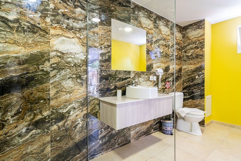 Hotel Bamboo Suites Adults Only