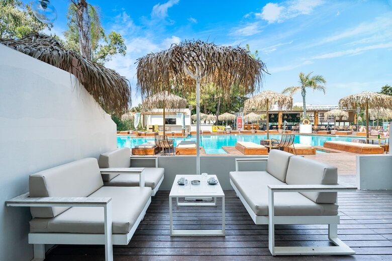 Hotel Bamboo Suites Adults Only