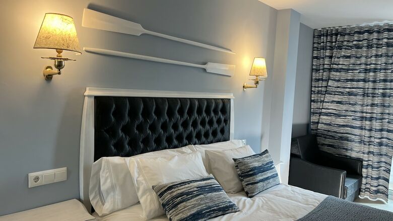 Hotel Arha Santo�a