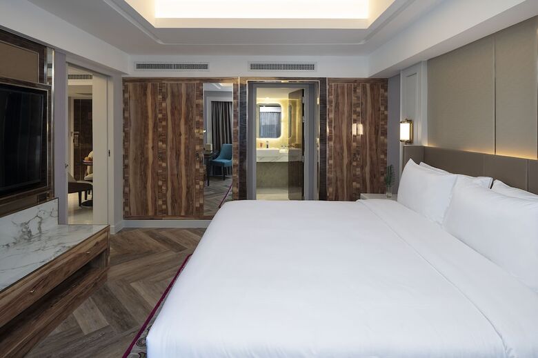 Aira Hotel Bangkok