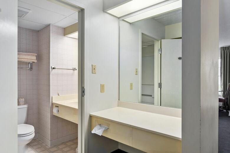 Second Floor East Standard Deluxe