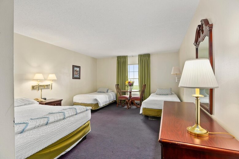 Second Floor East Standard Deluxe