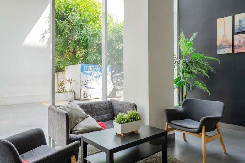 Hotel Reddoorz Apartment @ Aeropolis Tangerang