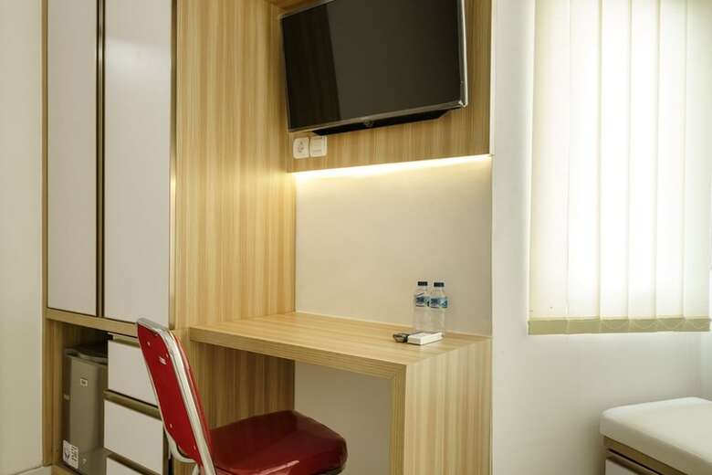 Hotel Reddoorz Apartment @ Aeropolis Tangerang