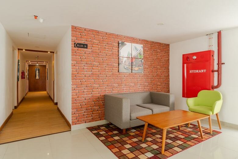Hotel Reddoorz Apartment @ Aeropolis Tangerang