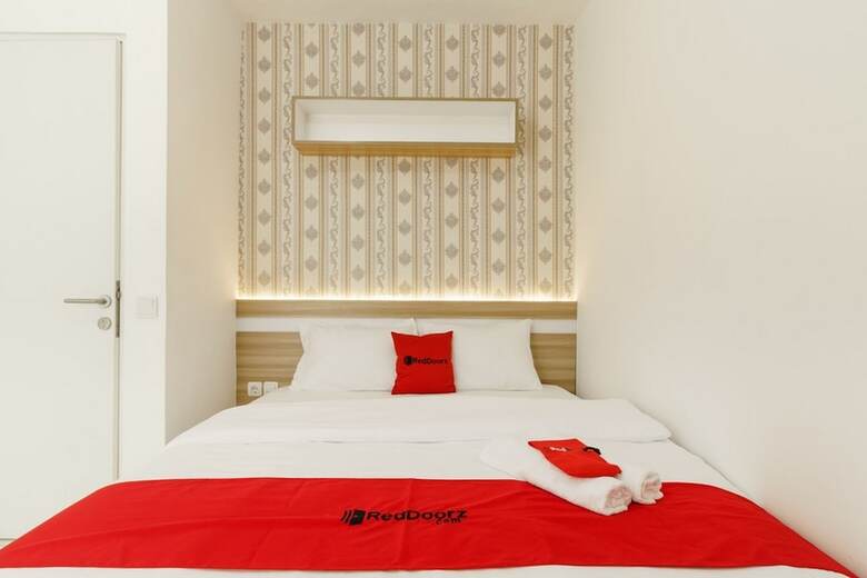 Hotel Reddoorz Apartment @ Aeropolis Tangerang