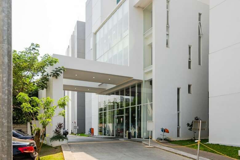 Hotel Reddoorz Apartment @ Aeropolis Tangerang