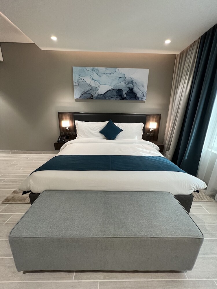 Hotel Citadines Al Ghubrah Muscat