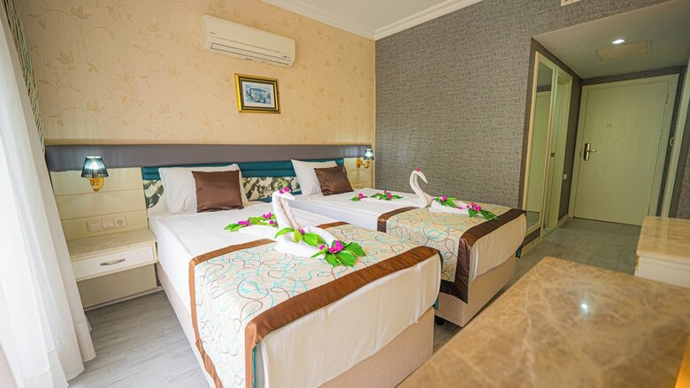 Rios Beach Hotel
