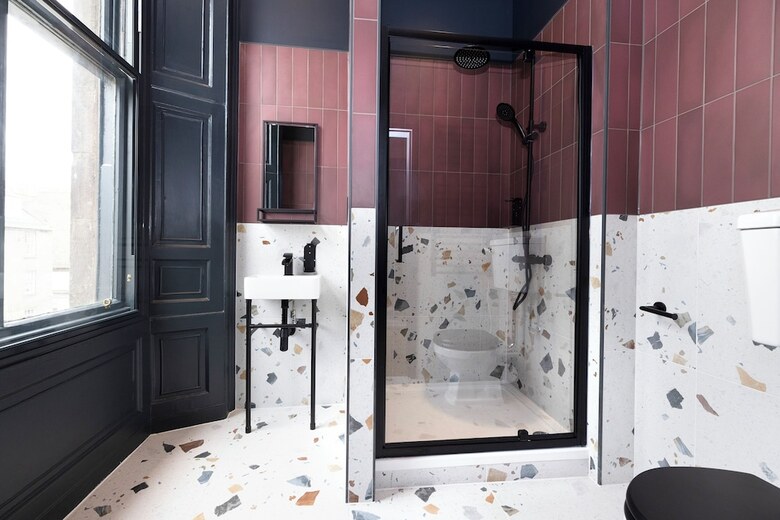 30 Castle Street Aparthotel