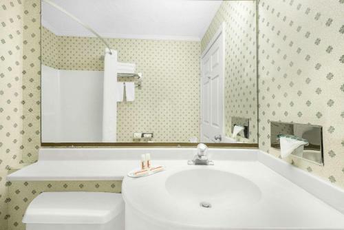 Motel Super 8 Maumee