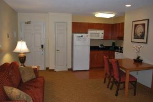 Hotel Homewood Suites By Hilton Toledo-maumee