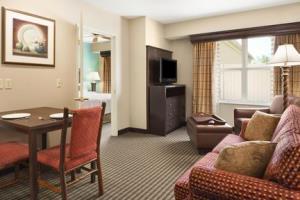 Hotel Homewood Suites By Hilton Toledo-maumee