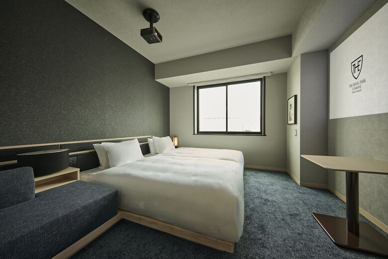 Hotel The Royal Park Canvas Ginza Corridor