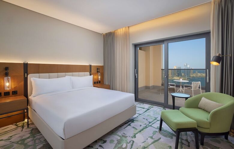 Doubletree By Hilton Sharjah Waterfront Hotel & Residences