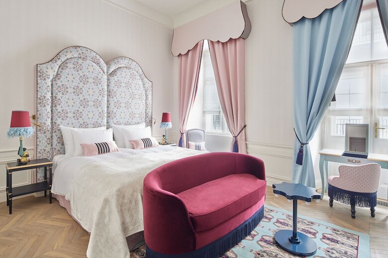 Hotel The Leo Grand