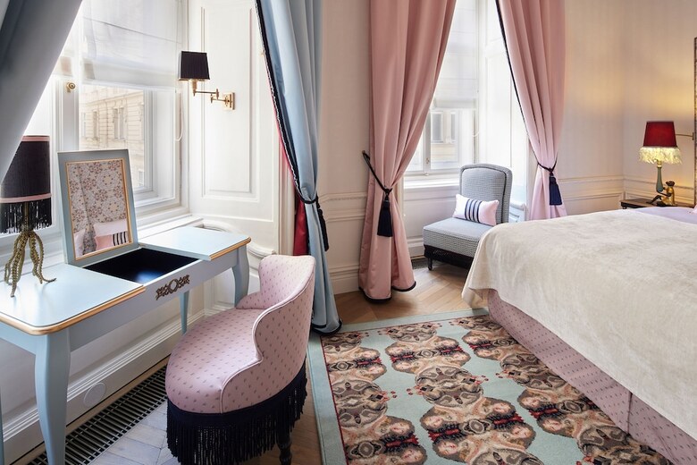 Hotel The Leo Grand