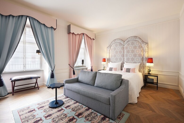 Hotel The Leo Grand