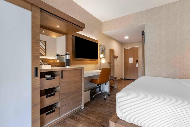 Cambria Hotel Columbia Downtown The Vista