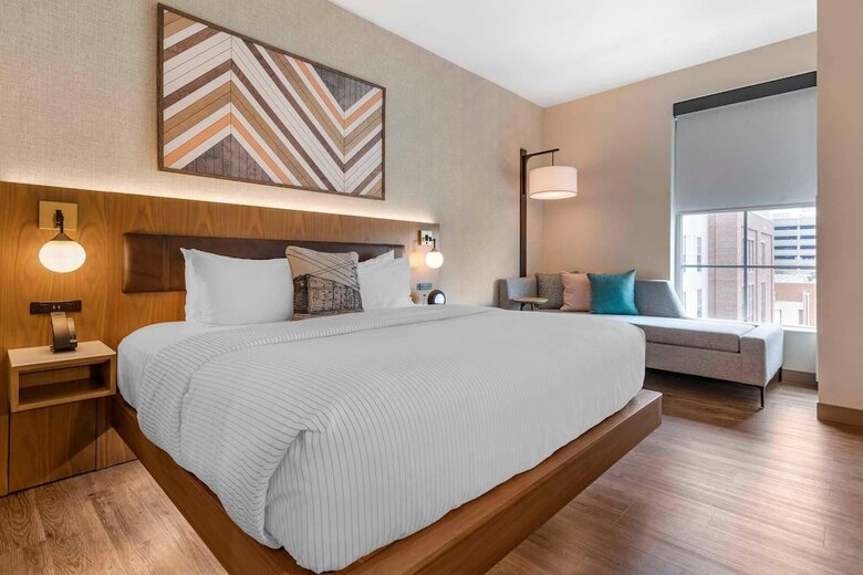 Cambria Hotel Columbia Downtown The Vista