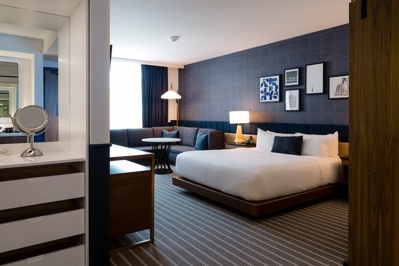 Cambria Hotel Boston Somerville