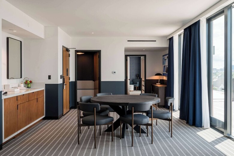 Cambria Hotel Boston Somerville