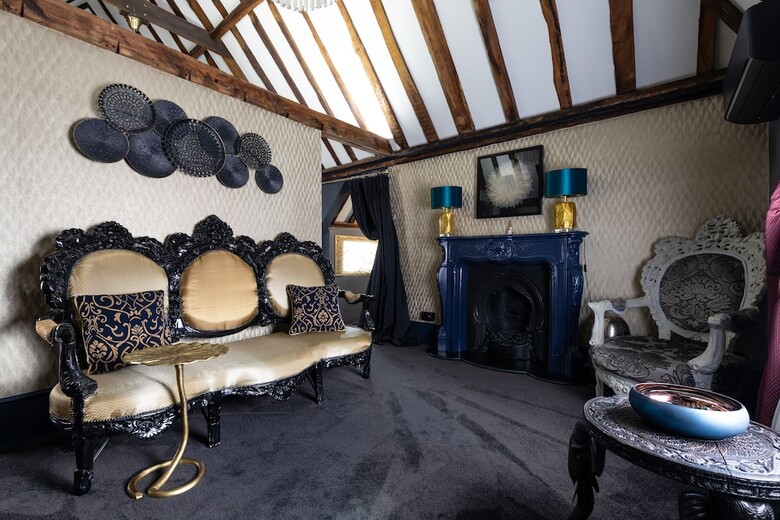 Aparthotel Staycations Maldon Suites