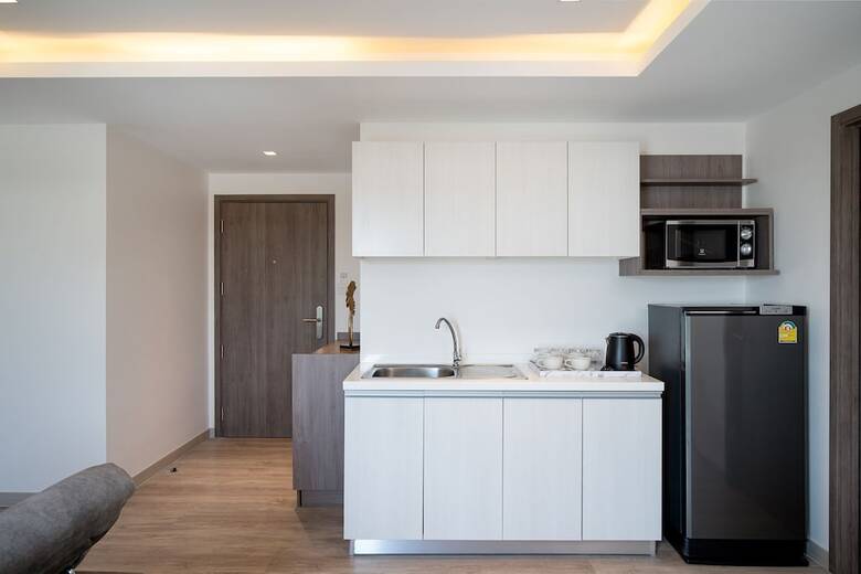Orion Hotel & Residence