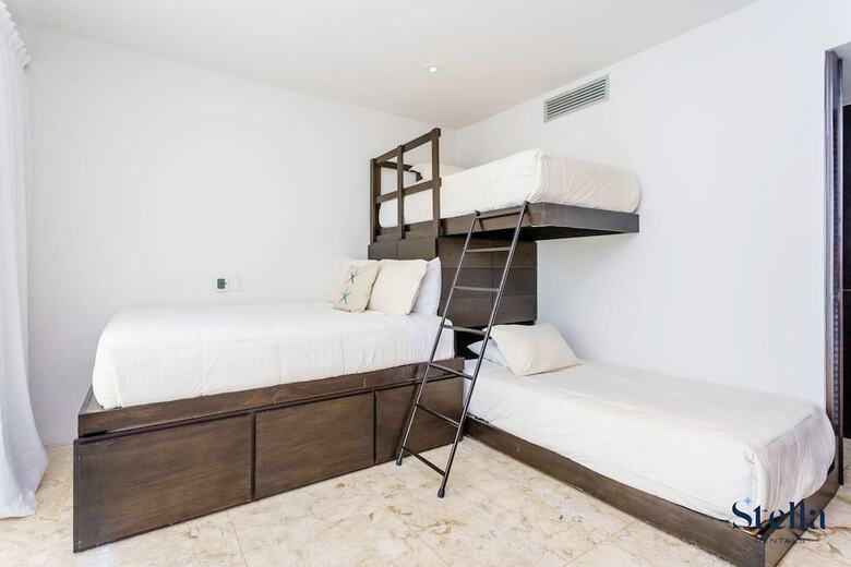 Magia By Stella Rentals
