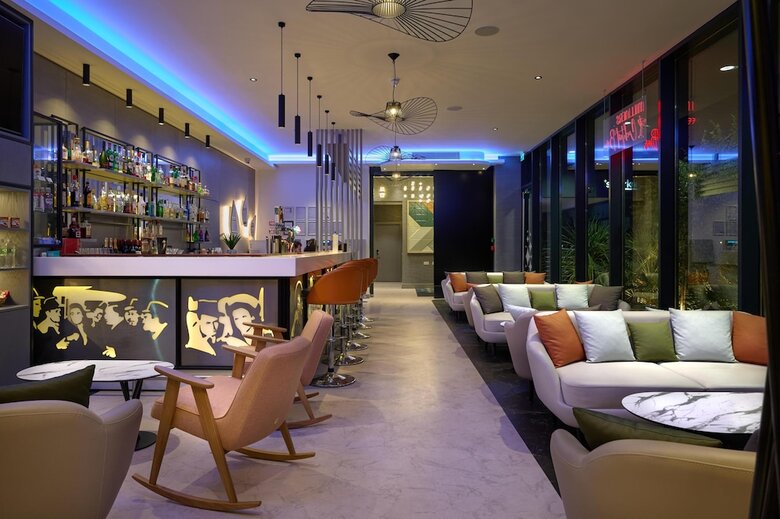 Hotel Spark By Hilton Luton