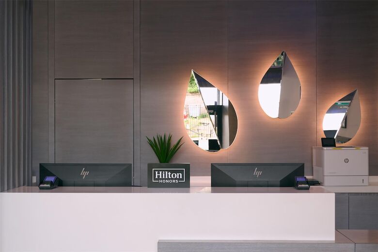 Hotel Spark By Hilton Luton