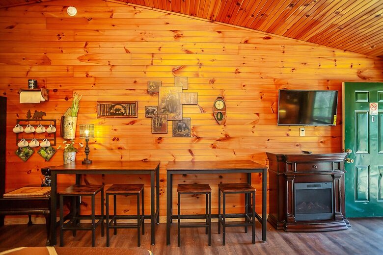 Hotel Bigfoot Lodge Room One